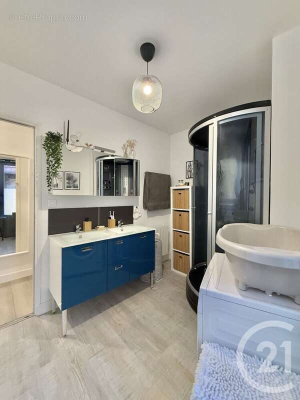 Appartement à MOULINS