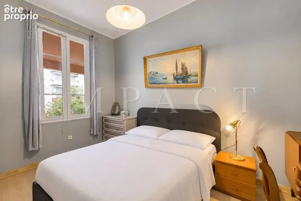 Cannes centre ville Appartement 3 pièces à rénover à vendre - photo 6
