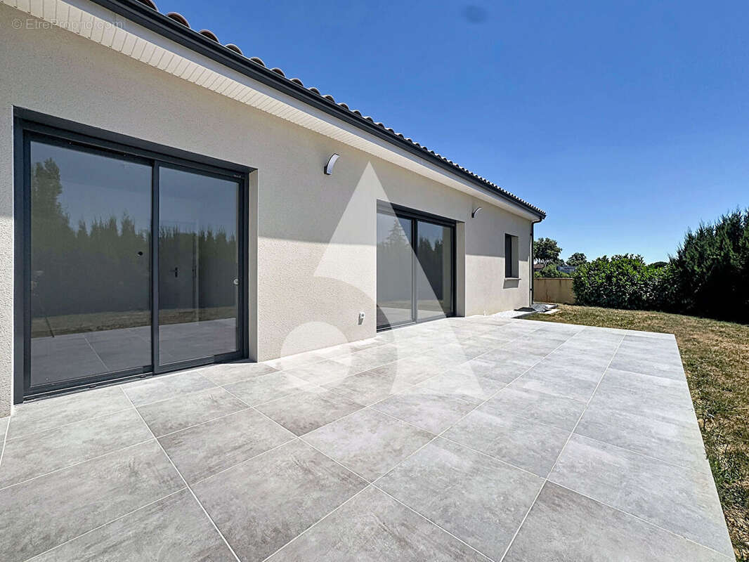 Maison Lescure D Albigeois 4 pièce(s) 109 m2 - photo 2