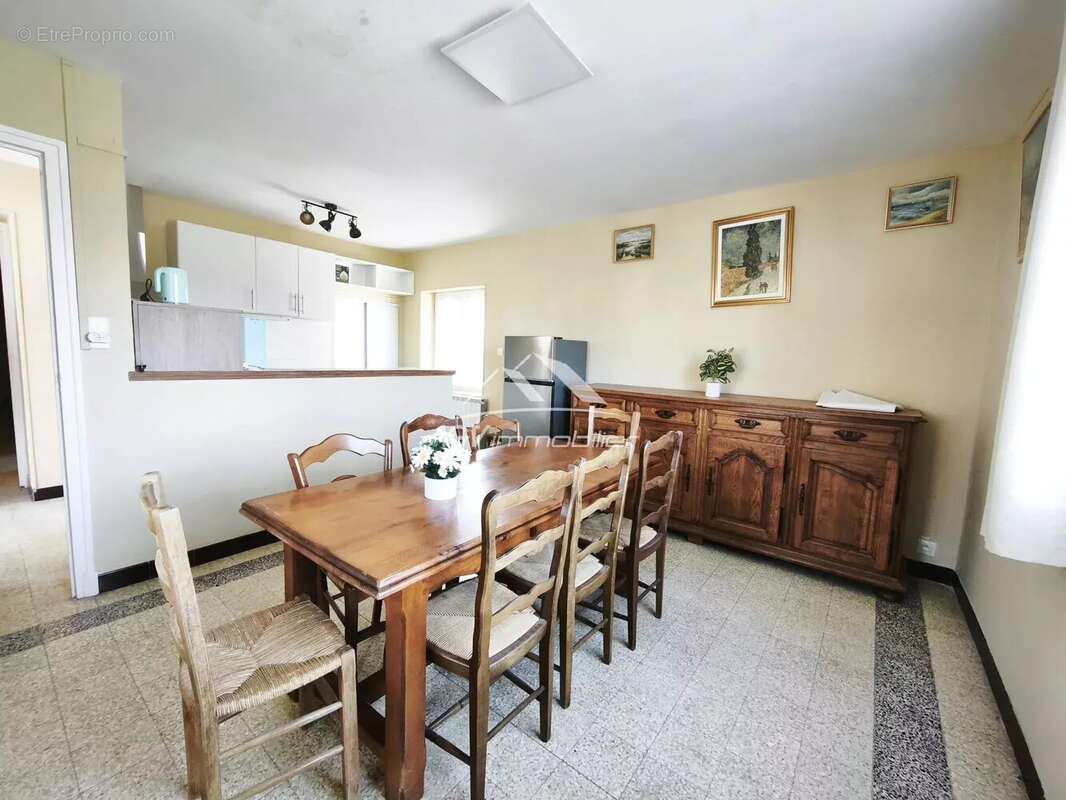Maison à ALLEGRE-LES-FUMADES