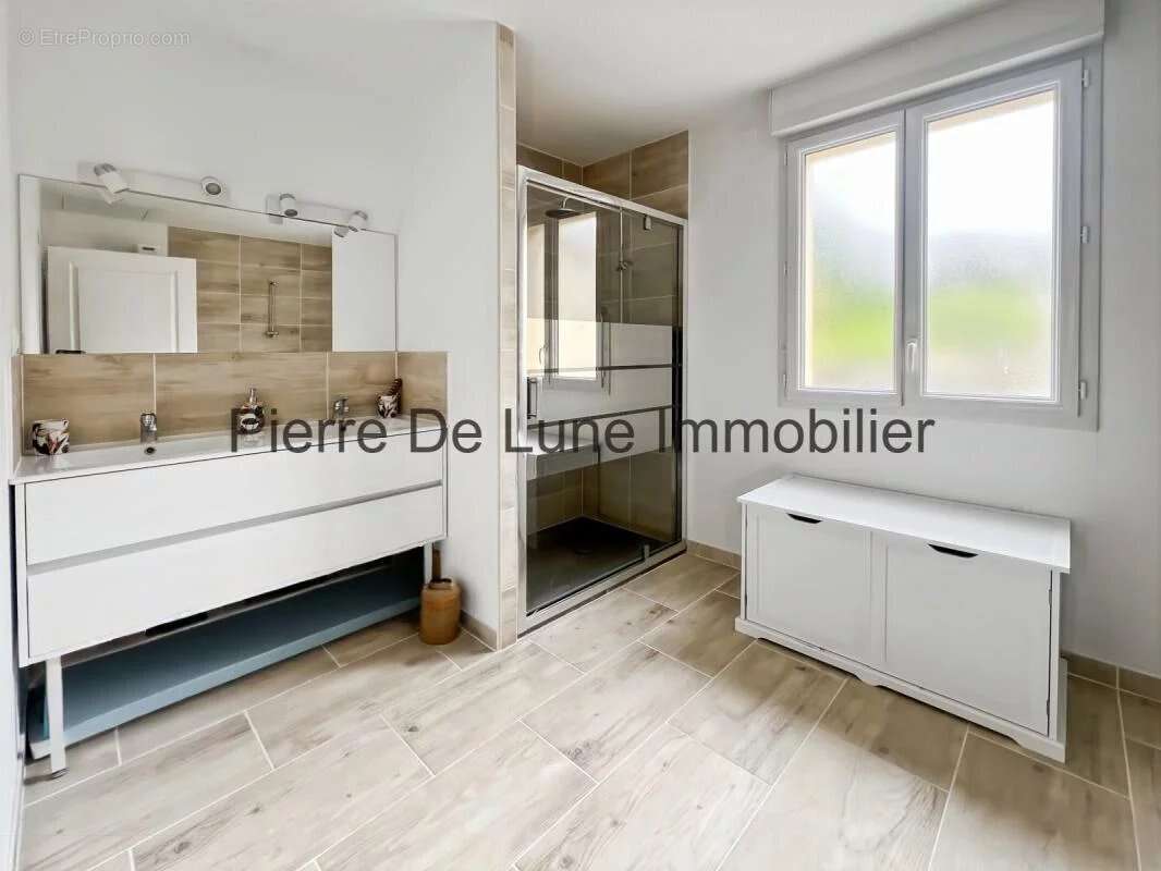 Appartement à OINGT