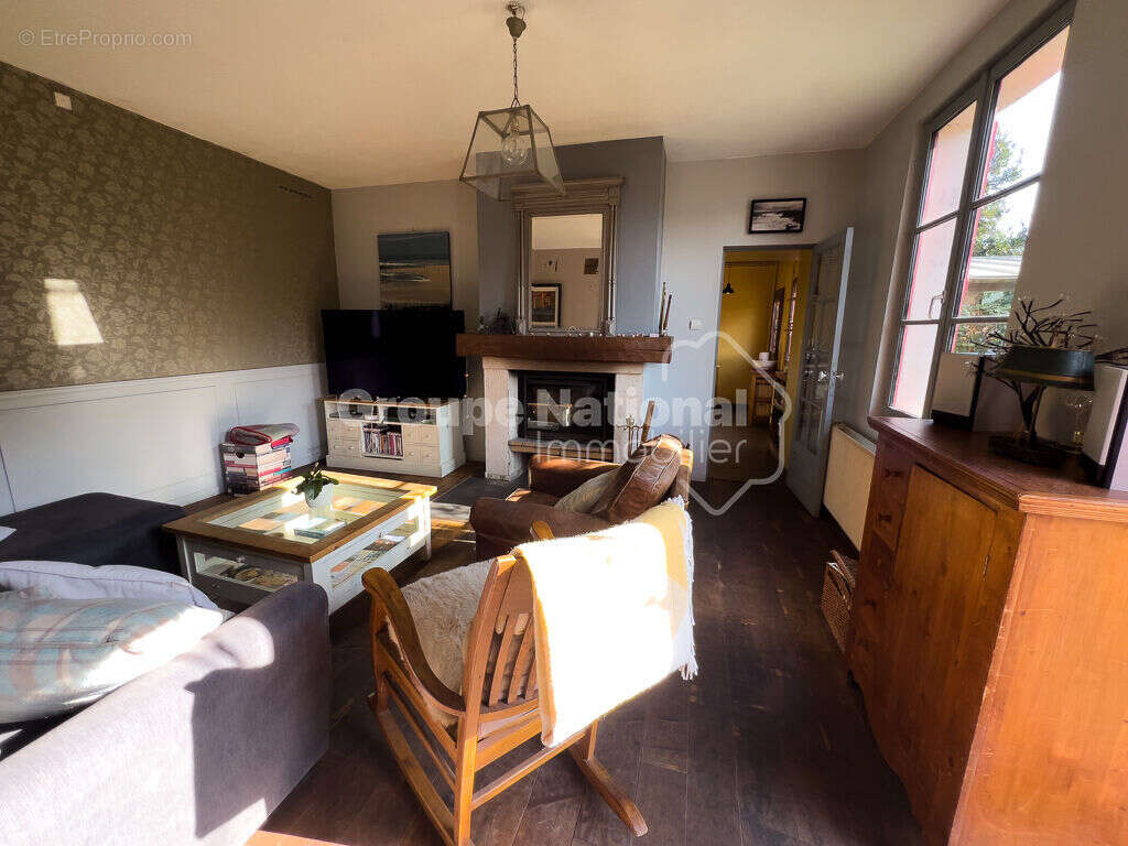 Maison à PIERREFONDS