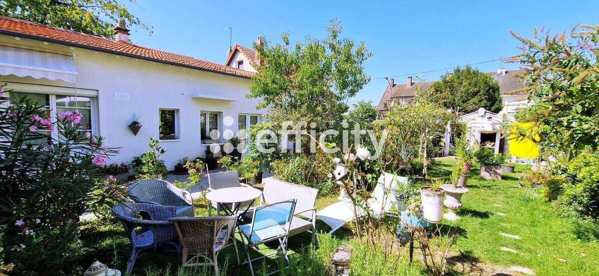 Maison à CHAMPIGNY-SUR-MARNE