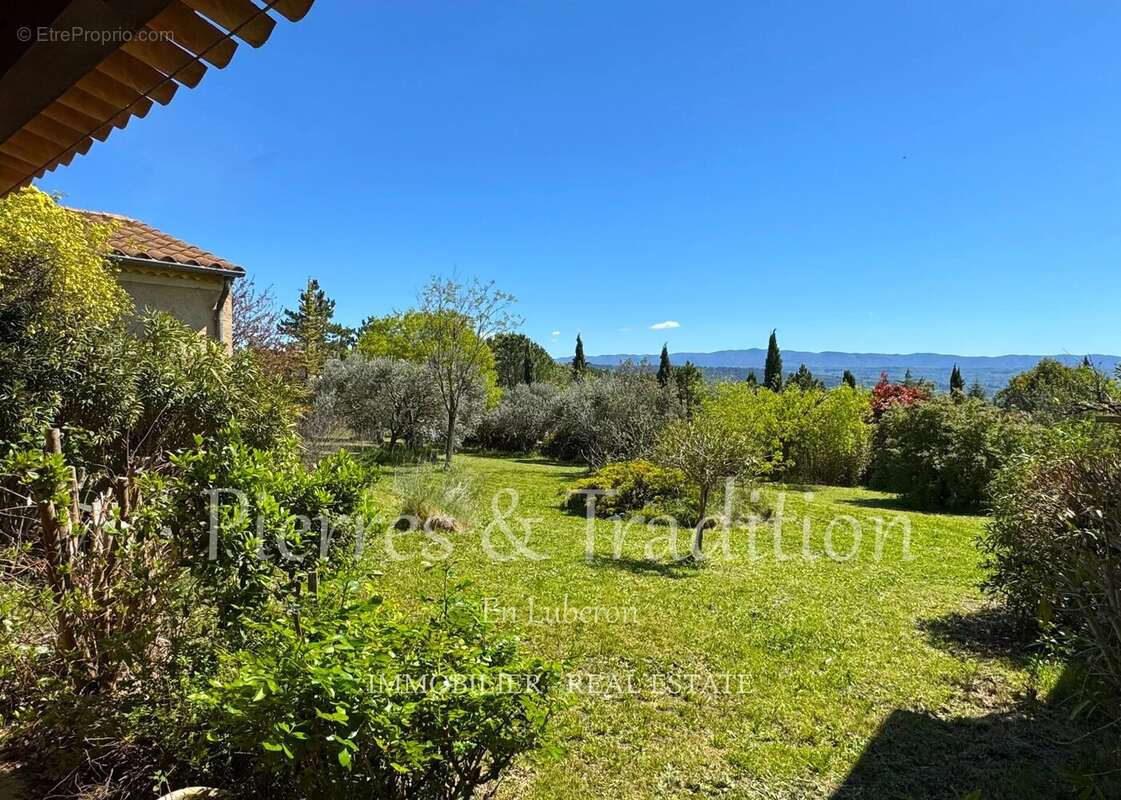 Maison à SAINT-SATURNIN-LES-APT