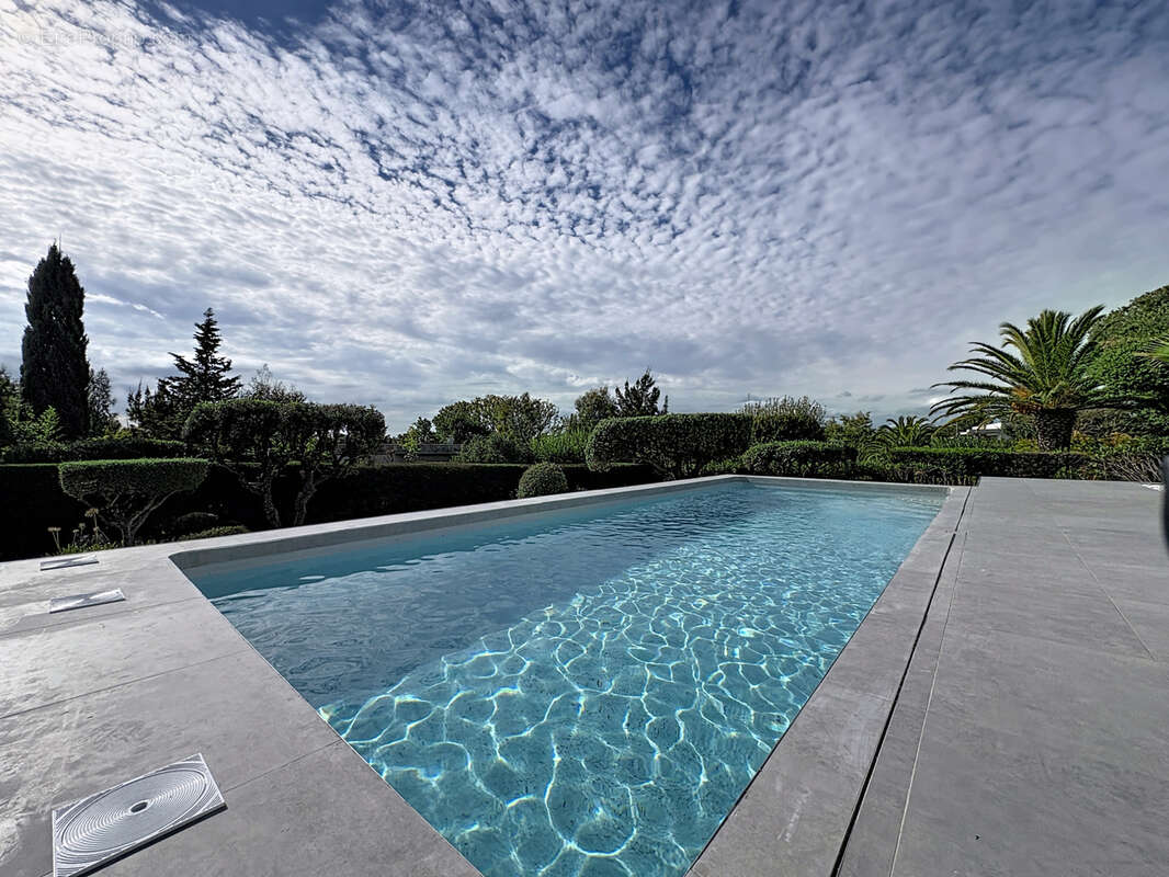 Maison à SAINT-RAPHAEL