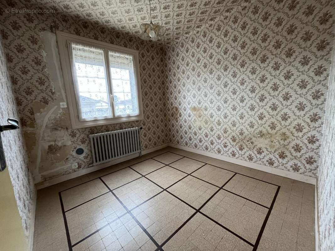 Maison 73 m² à Connerre  - photo 6