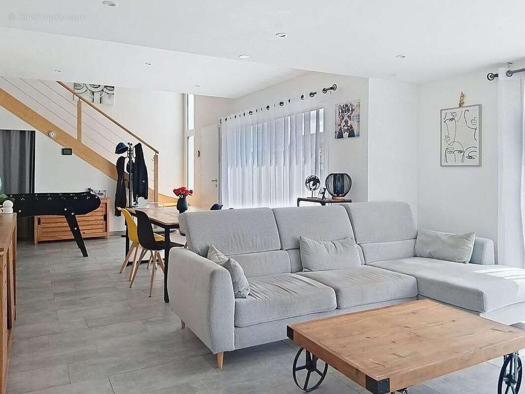 Maison 160 m² à Saint-Agathon  - photo 2