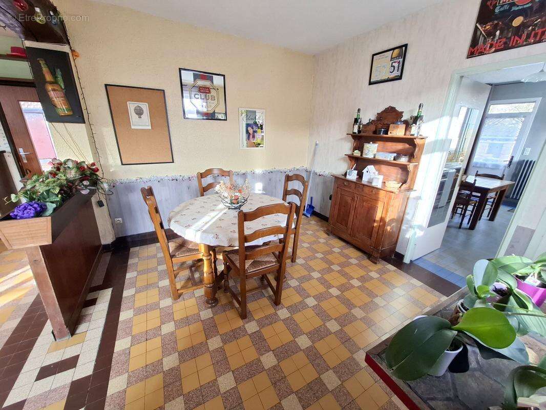 Maison à BERNEUIL-SUR-AISNE