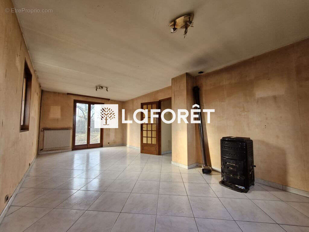 Maison à SAINTE-SUZANNE