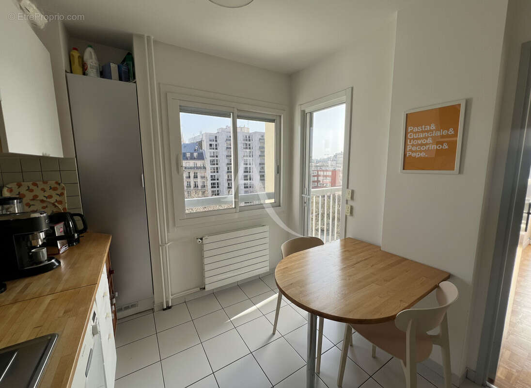 Appartement à PARIS-11E