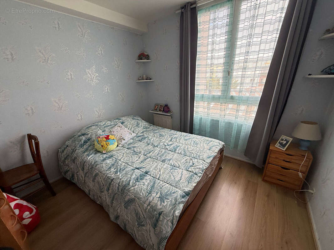 Appartement à SARTROUVILLE