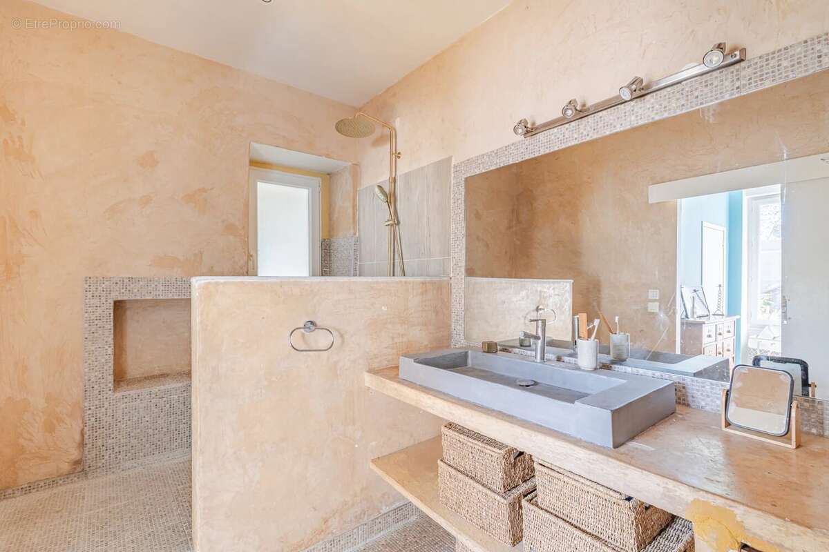 Appartement à SAINT-DENIS