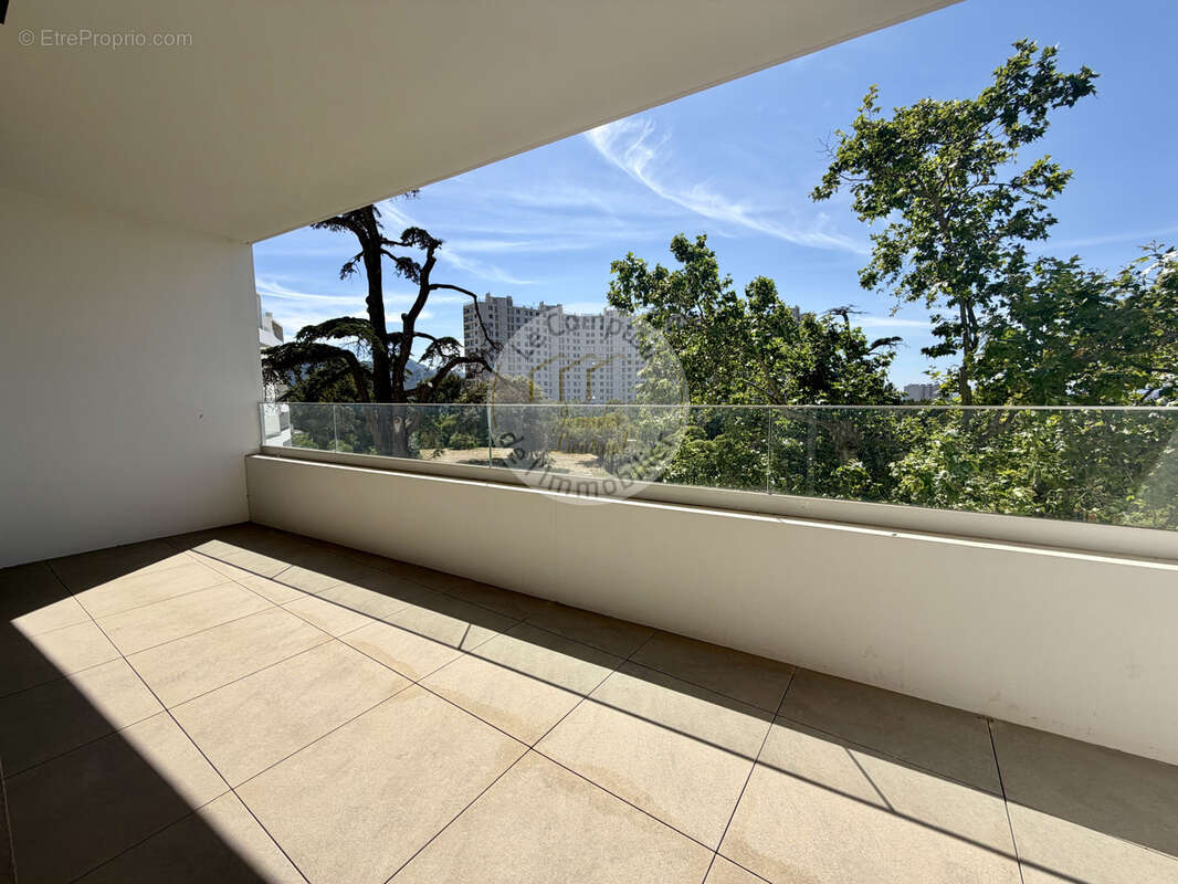 Appartement à MARSEILLE-9E