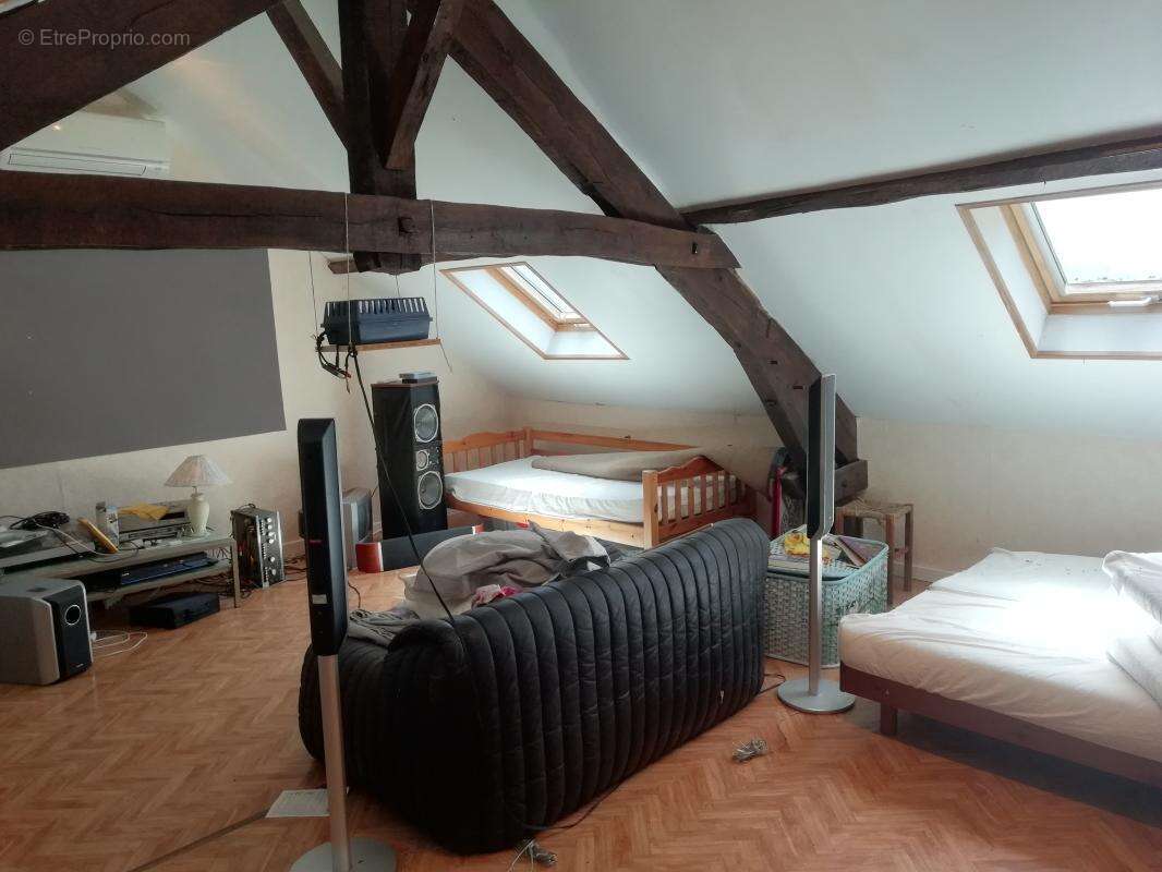 Maison 186 m² à Saint-Amand-Jartoudeix  - photo 10
