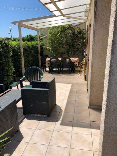 Maison à VIC-LA-GARDIOLE