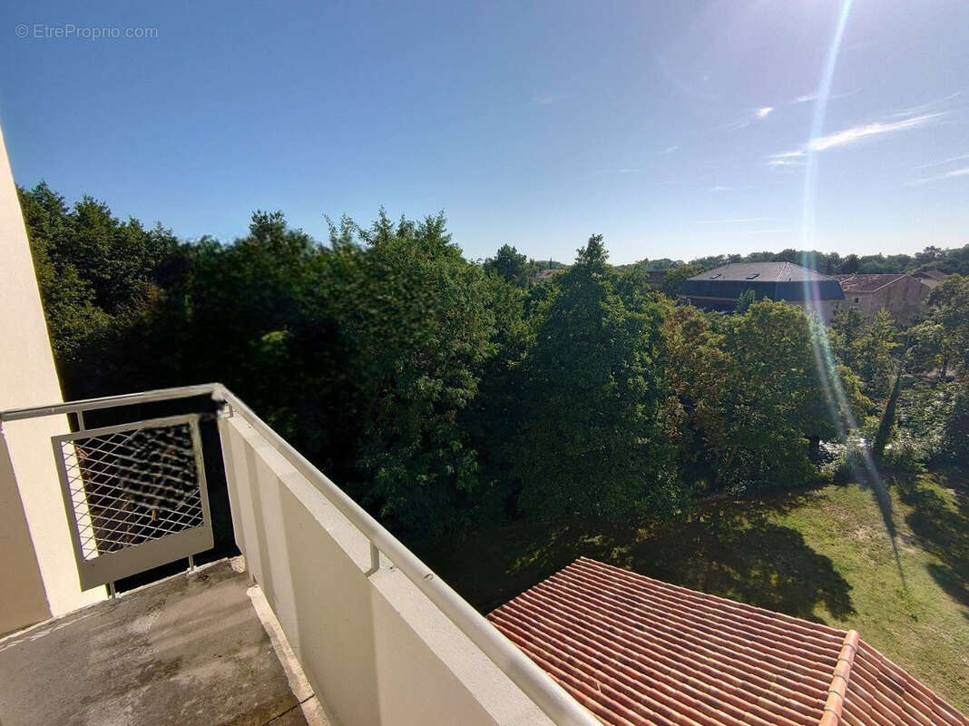 Appartement à MONSEMPRON-LIBOS