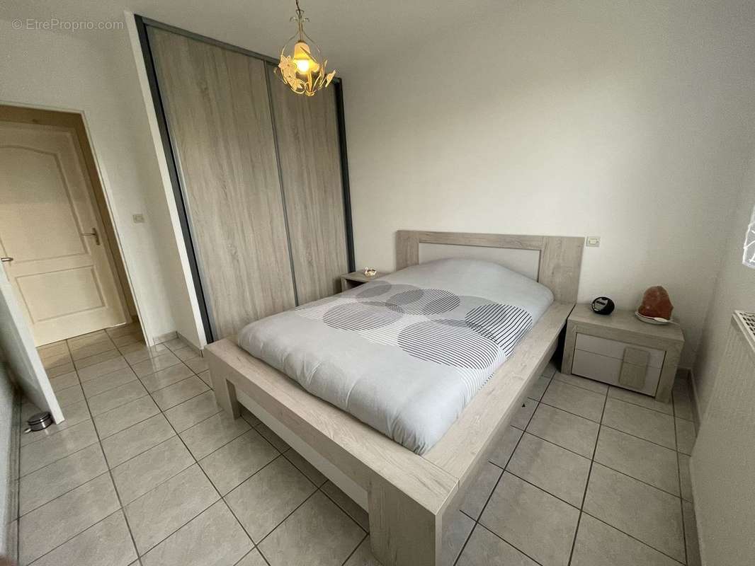 Maison à NIVOLAS-VERMELLE