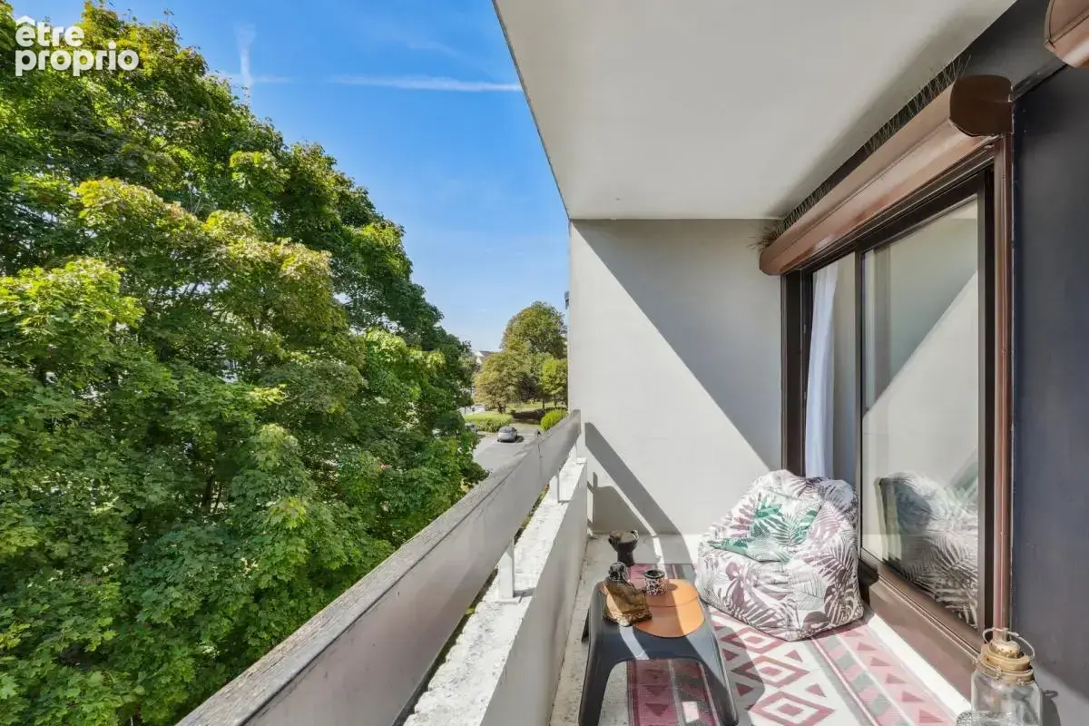 - 91830 le coudray-montceaux - duplex en dernier etage avec ascenseur - 30m2 de terrasses - sejour cathedrale - vue arboree sans - photo 5