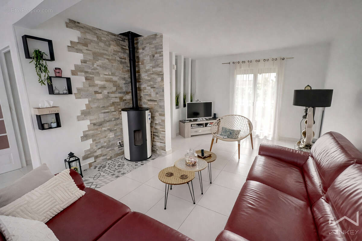 Maison à OZOIR-LA-FERRIERE