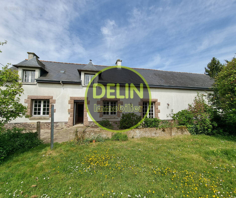 Maison à NOYAL-CHATILLON-SUR-SEICHE