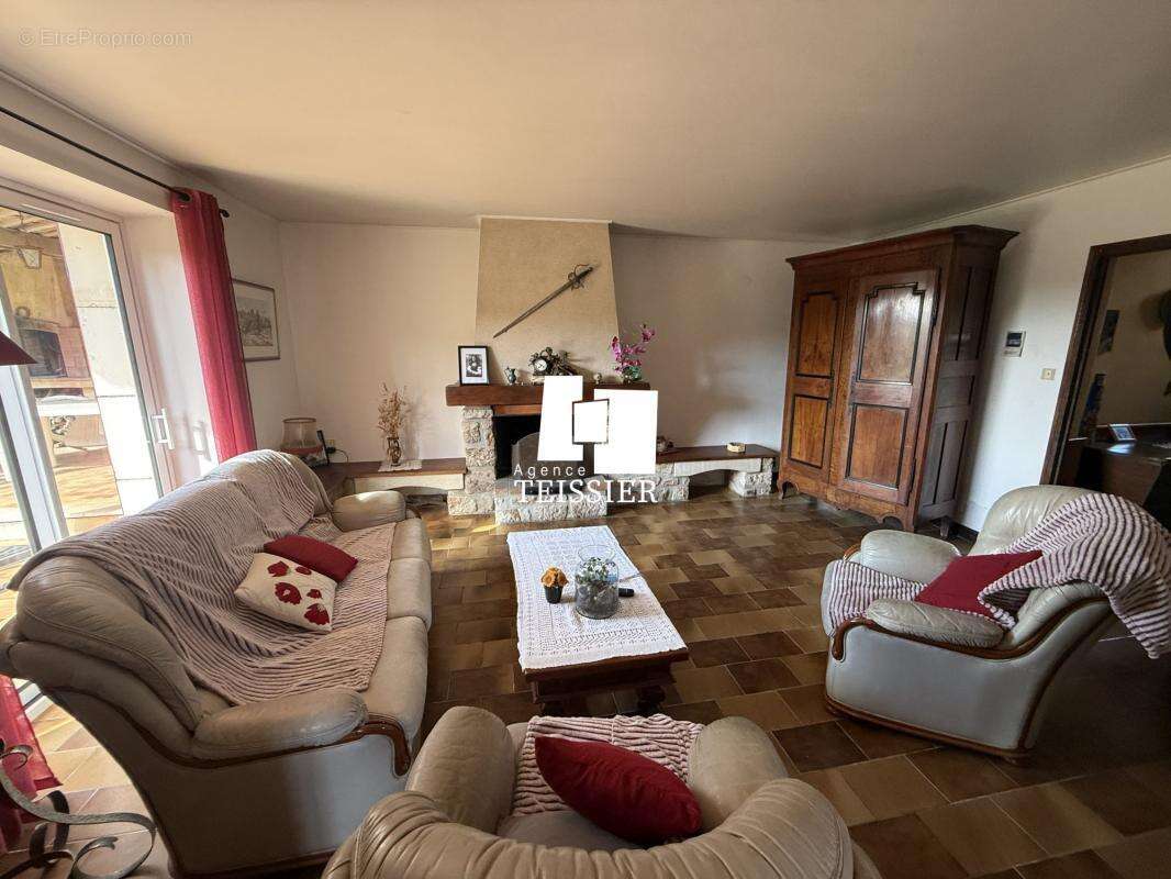 Maison à UZES