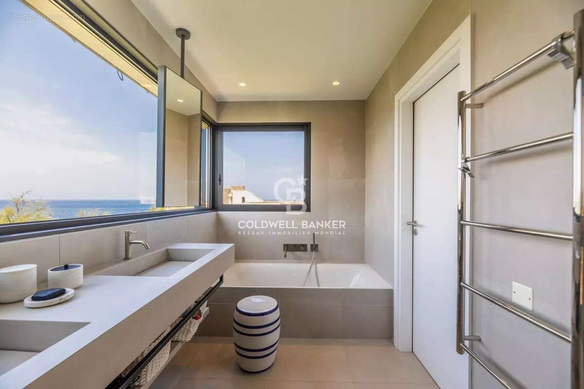 Marine de Davia - Villa d'exception pied dans l'eau - photo 18