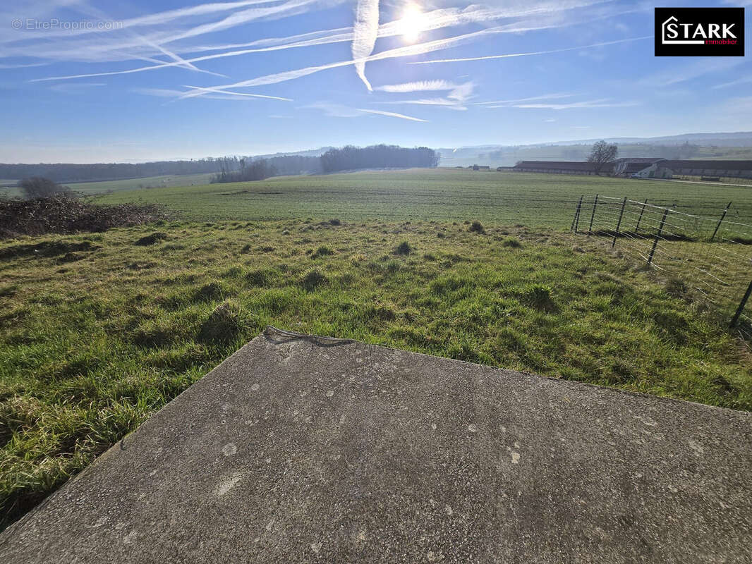 Appartement à VILLARS-LE-SEC