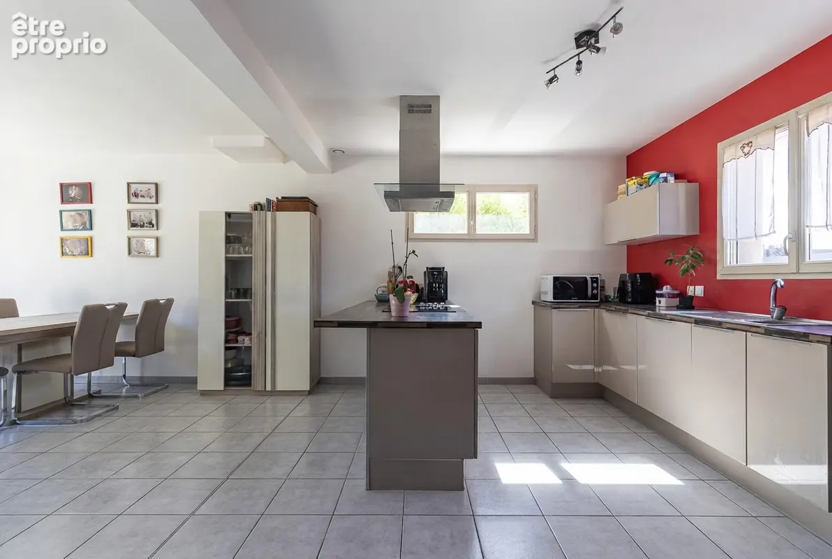 Maison récente, Le Plessis-Grammoire, Angers 10 minutes Est, 4 chambres, garage, jardin - photo 4