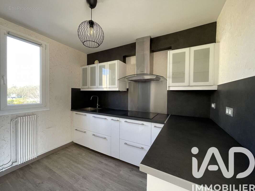 Appartement 82 m² à Maurepas  - photo 3
