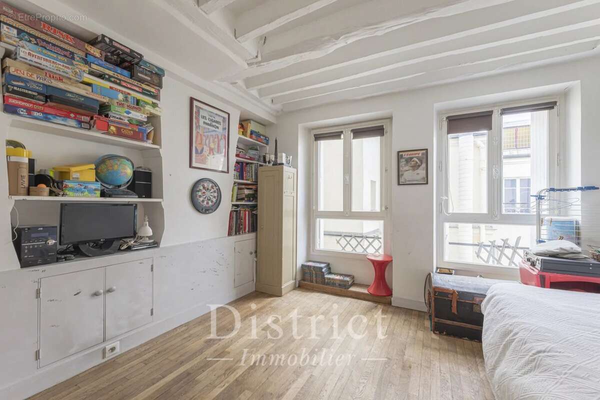 Appartement à PARIS-4E