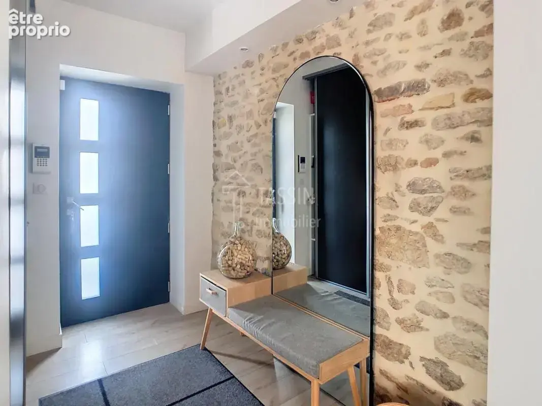 La Tour de Salvagny - Belle maison de village - photo 2
