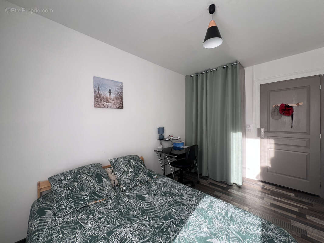 Maison à YGOS-SAINT-SATURNIN