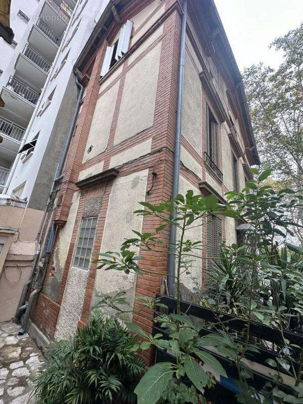 Commerce à TOULOUSE