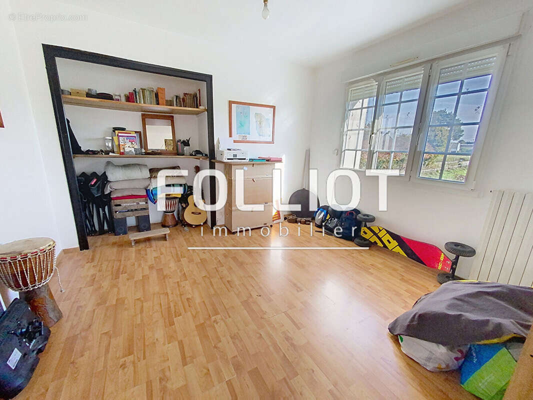 Maison à LOUVIGNE-DU-DESERT