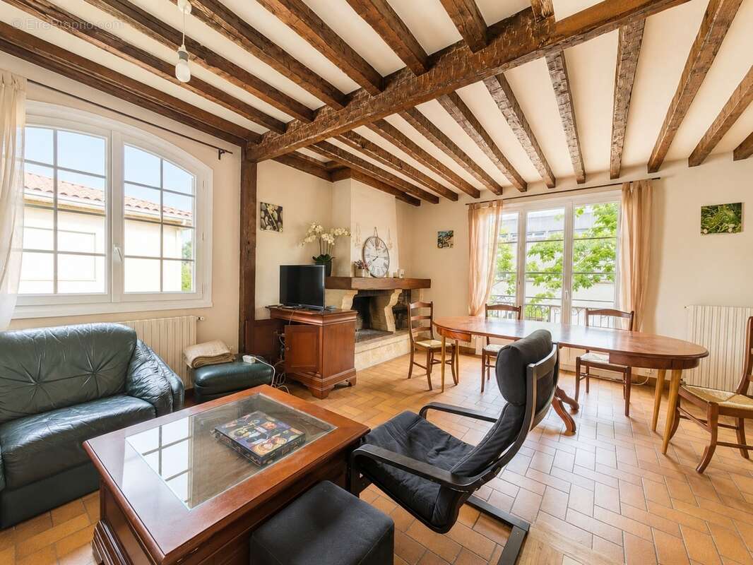 Grande maison familiale avec jardin aux portes du campus de Talence - photo 4