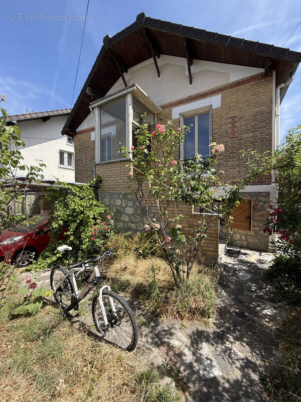 Maison à AULNAY-SOUS-BOIS