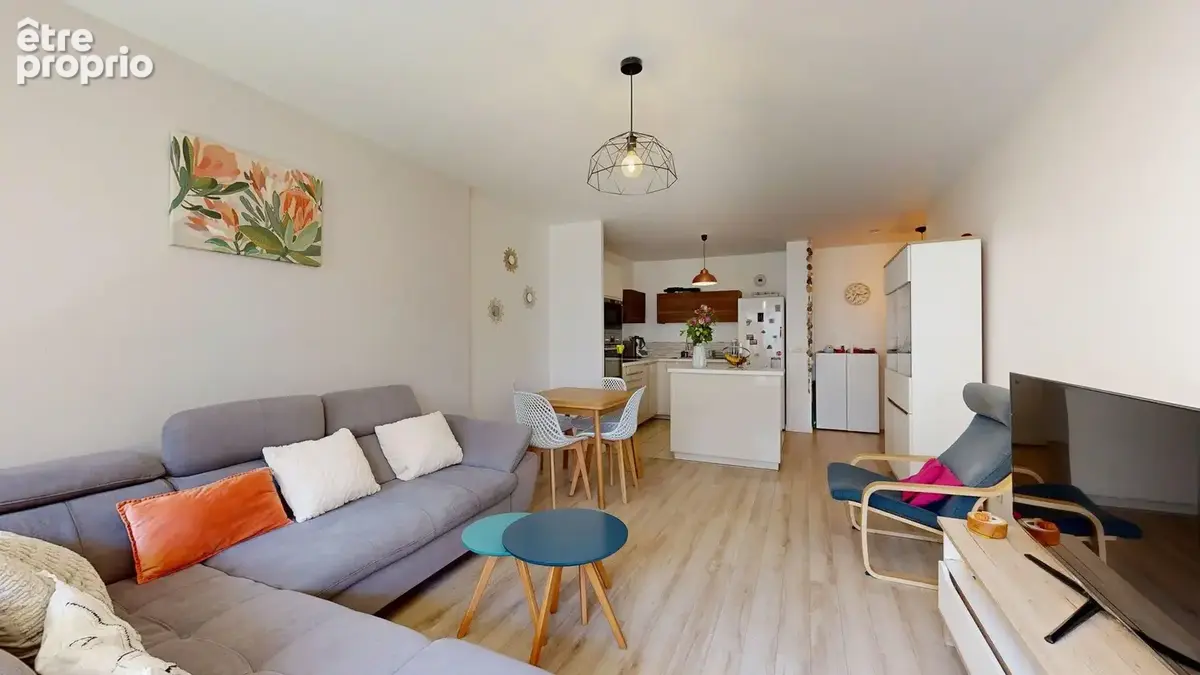 Nanterre  4 pieces + balcon + place de stationnement - photo 4