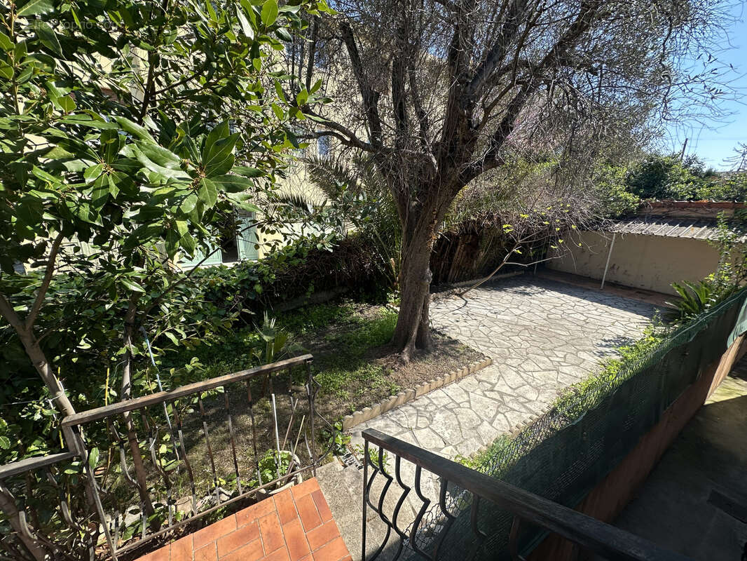 Maison à SAINT-LAURENT-DU-VAR