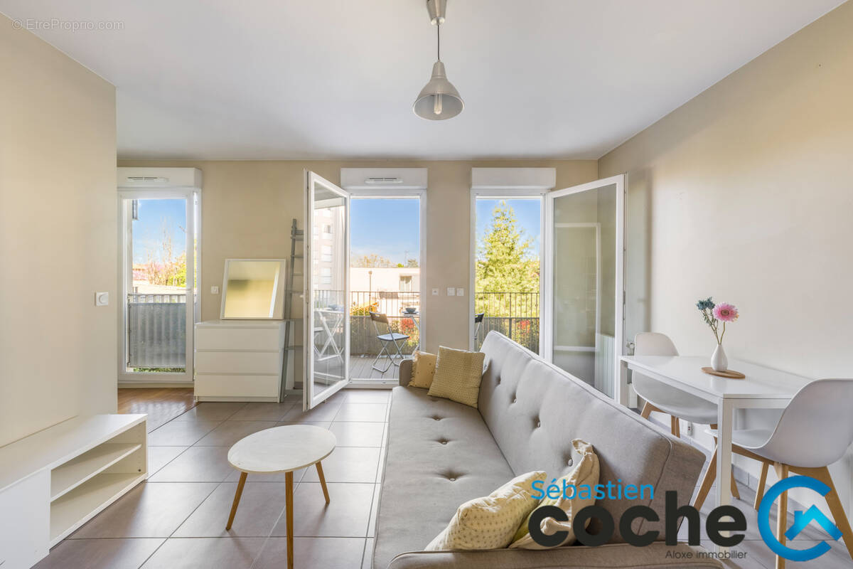 Appartement à BRON