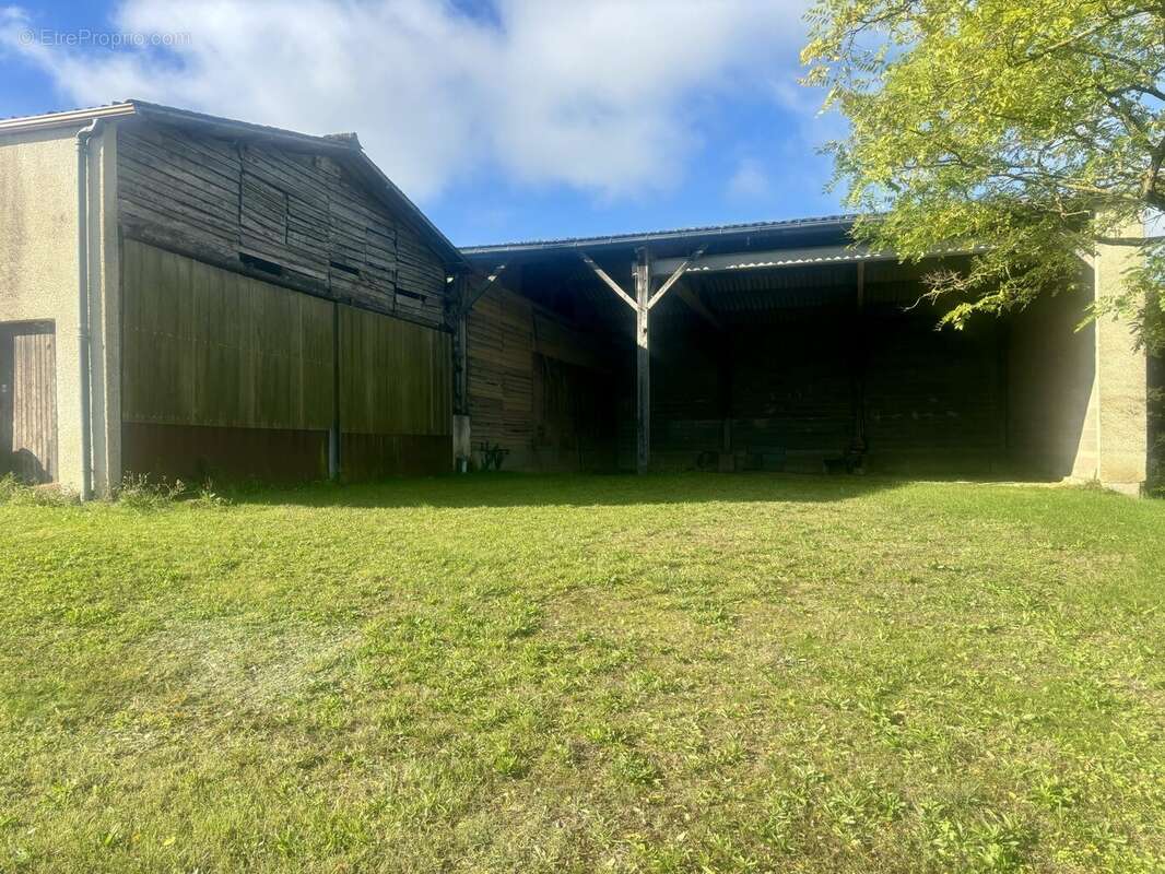 Appartement à MONSEMPRON-LIBOS