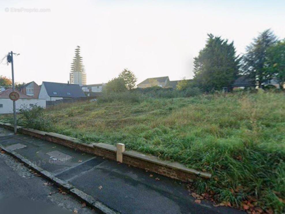 Terrain à LIEVIN