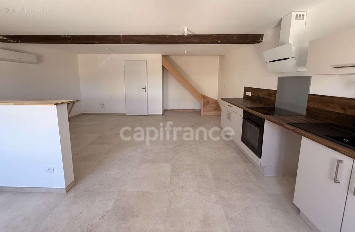 Maison entièrement renovée 2 chambres PUYRAVAULT - photo 2