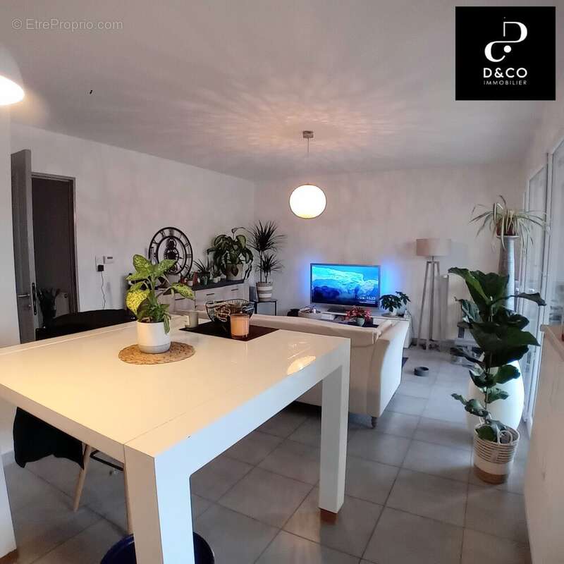 Appartement à CHARNAY-LES-MACON
