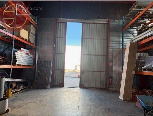 Commerce à BEAUZELLE