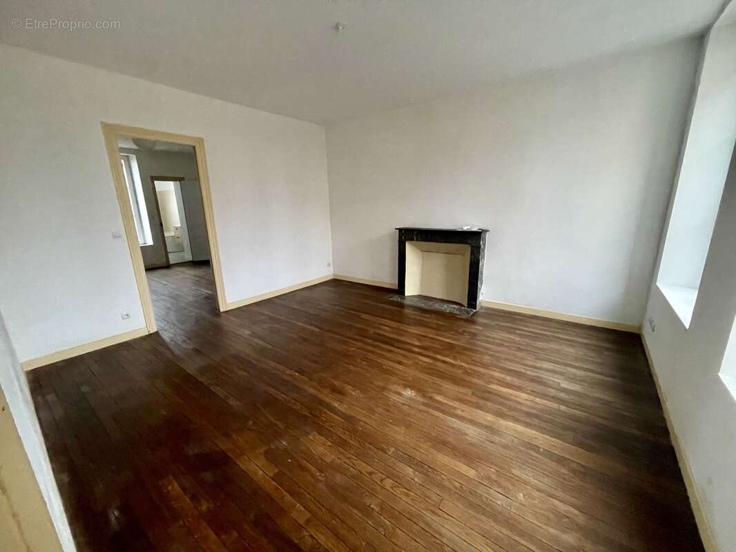 Appartement à CHARLEVILLE-MEZIERES