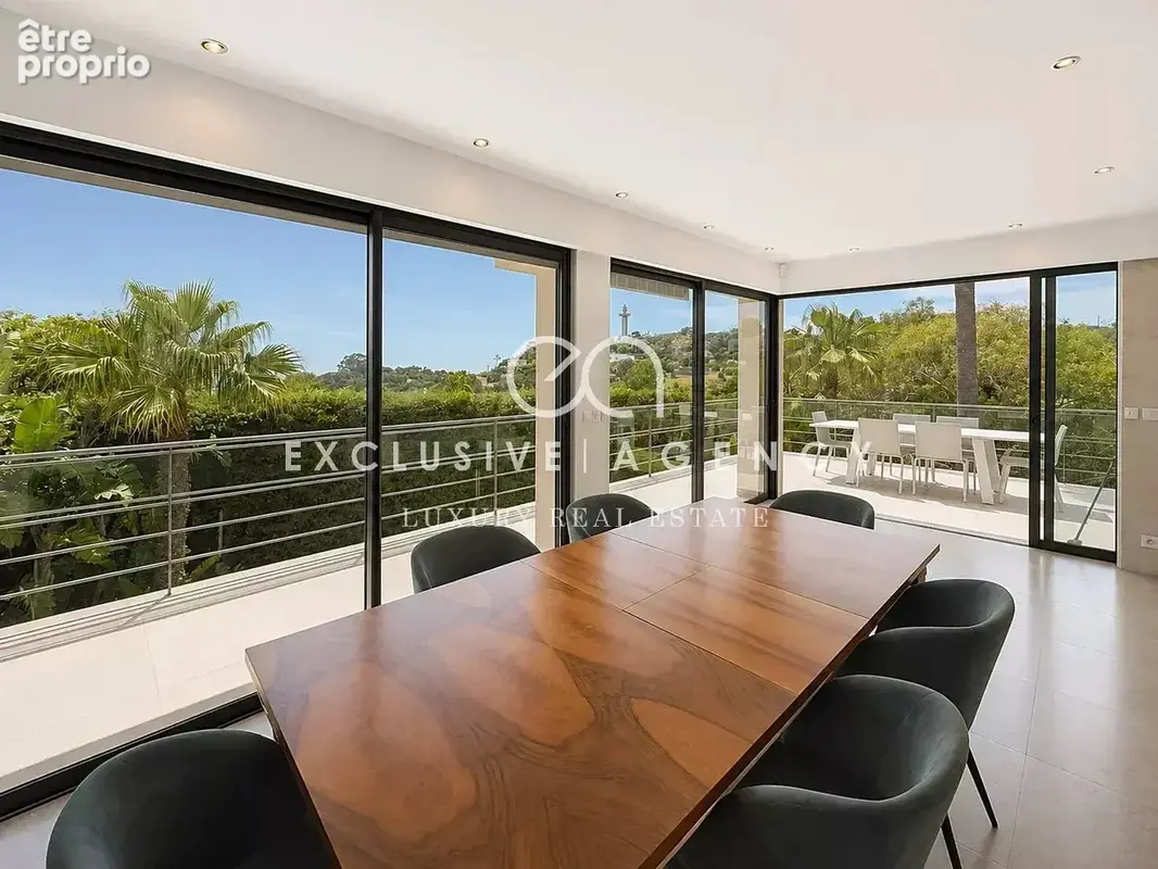 Villa californienne 6 pieces - piscine - 6 parkings - photo 3