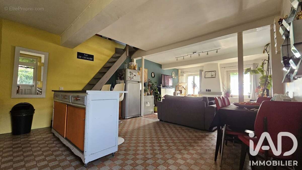Maison 106 m² à Gisors  - photo 2