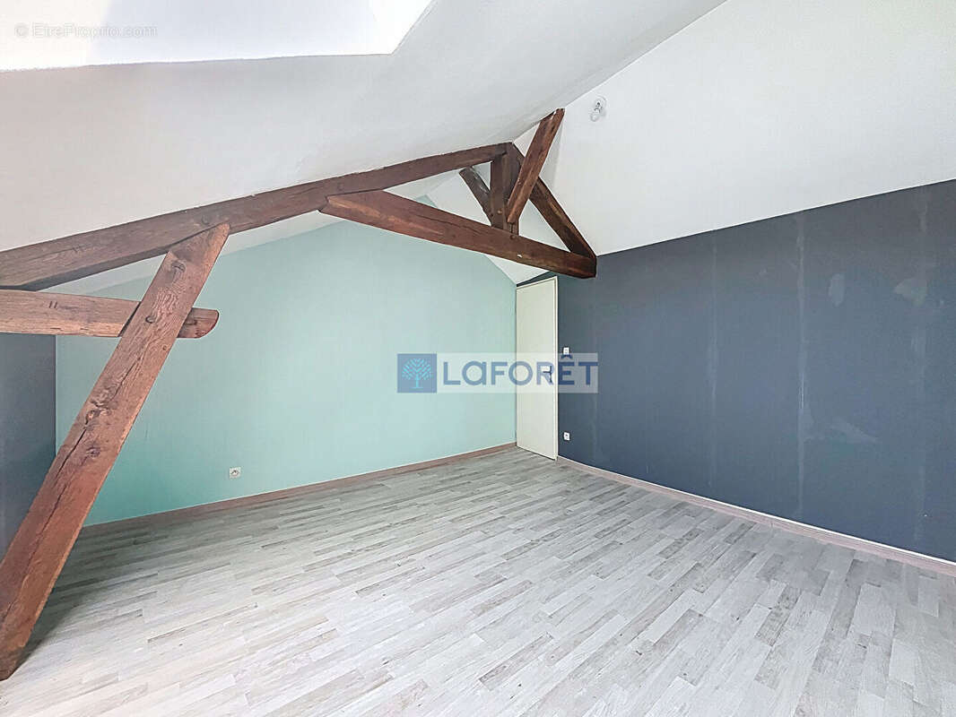 Maison Charmes La Grande 4 pièce(s) 114 m² - photo 10
