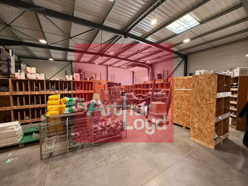 470 m² à Villeneuve-Sur-Lot  - photo 2