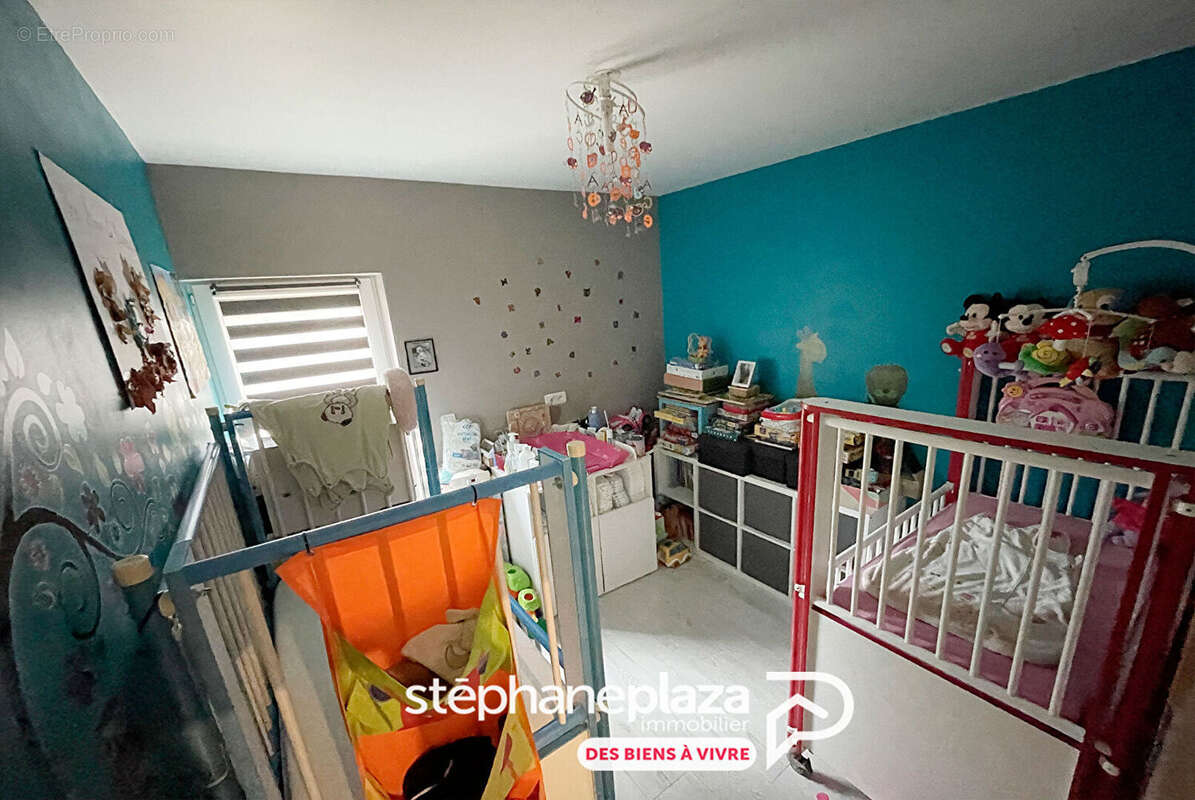 Maison à SAINT-ETIENNE-DU-ROUVRAY